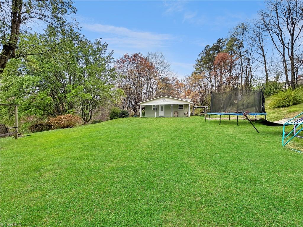 104 Fairmont Drive, North Wilkesboro, North Carolina image 30