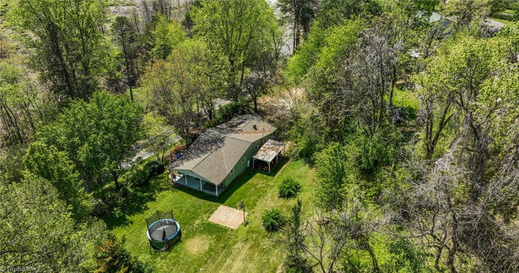 104 Fairmont Drive, North Wilkesboro, North Carolina image 46