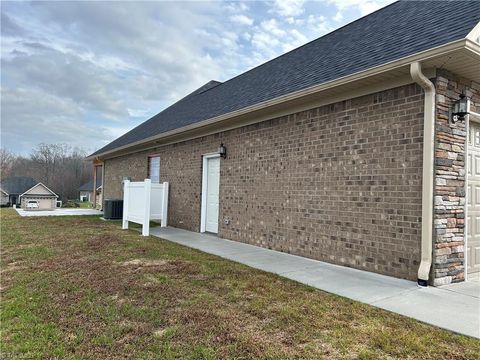 A home in Mount Airy