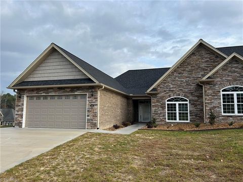 A home in Mount Airy