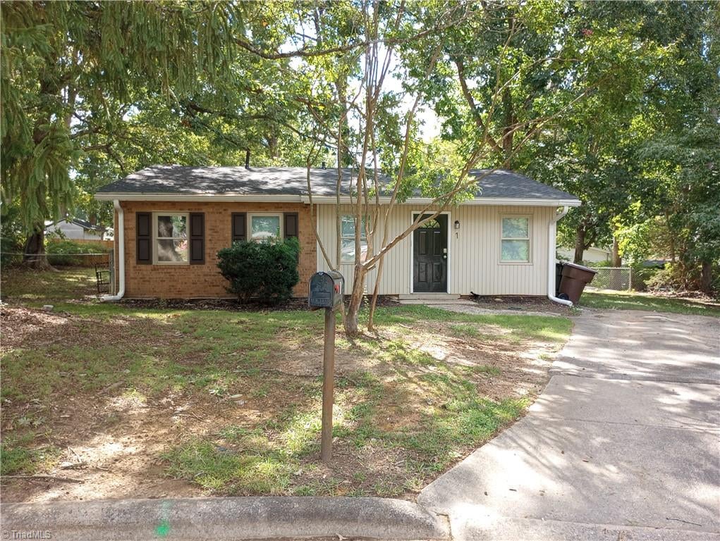 Photo of 1 Pyracantha Court, Greensboro, NC 27405 (MLS # 1237592)
