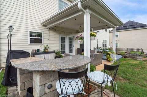 A home in Kernersville