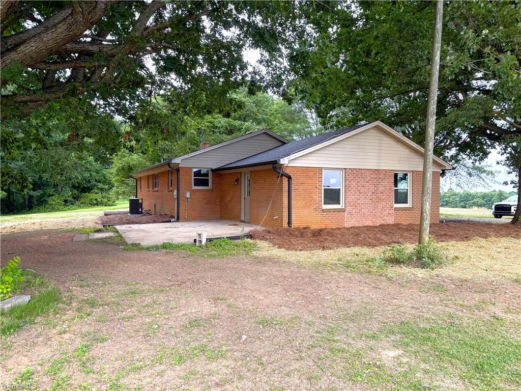 856 Haynes Road, Elkin, North Carolina image 2