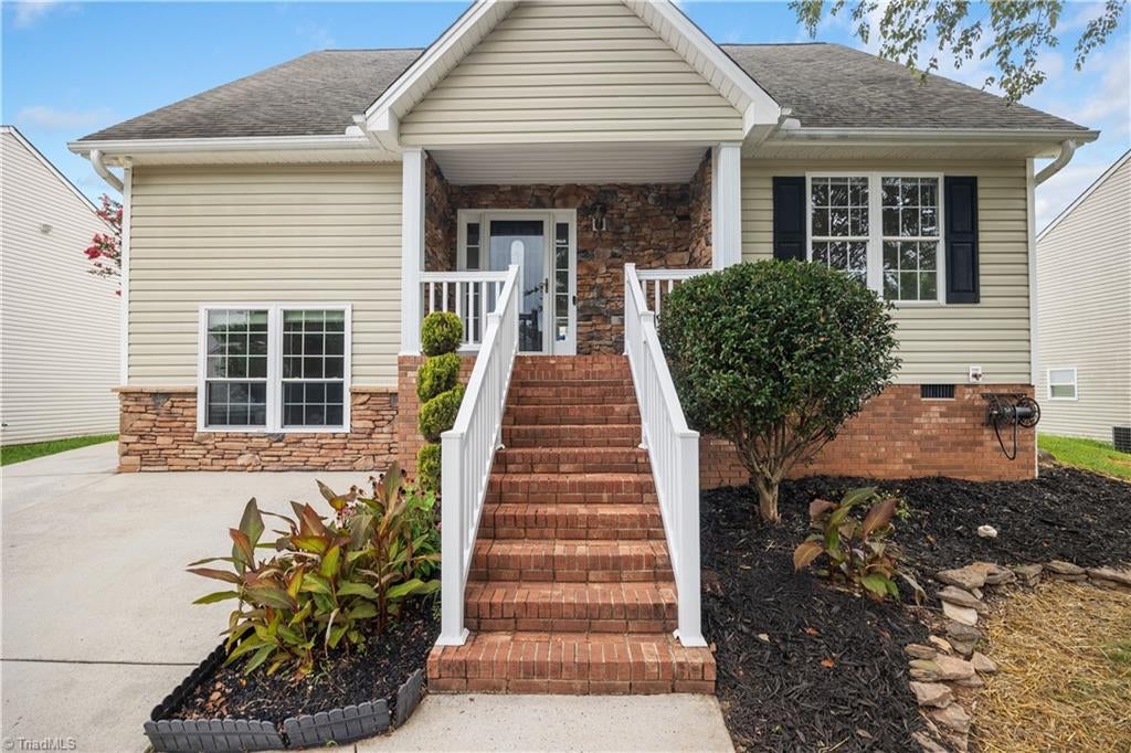 Photo of 4153 Salem Springs Court, Winston-Salem, NC 27107 (MLS # 1230030)