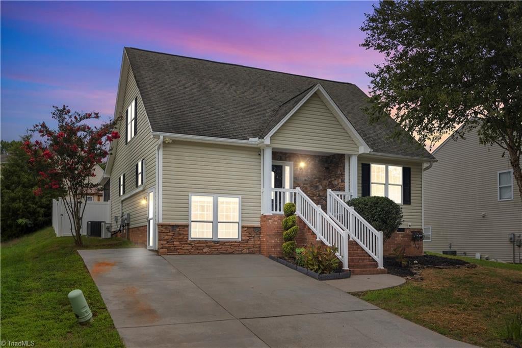 Photo of 4153 Salem Springs Court, Winston-Salem, NC 27107 (MLS # 1230030)