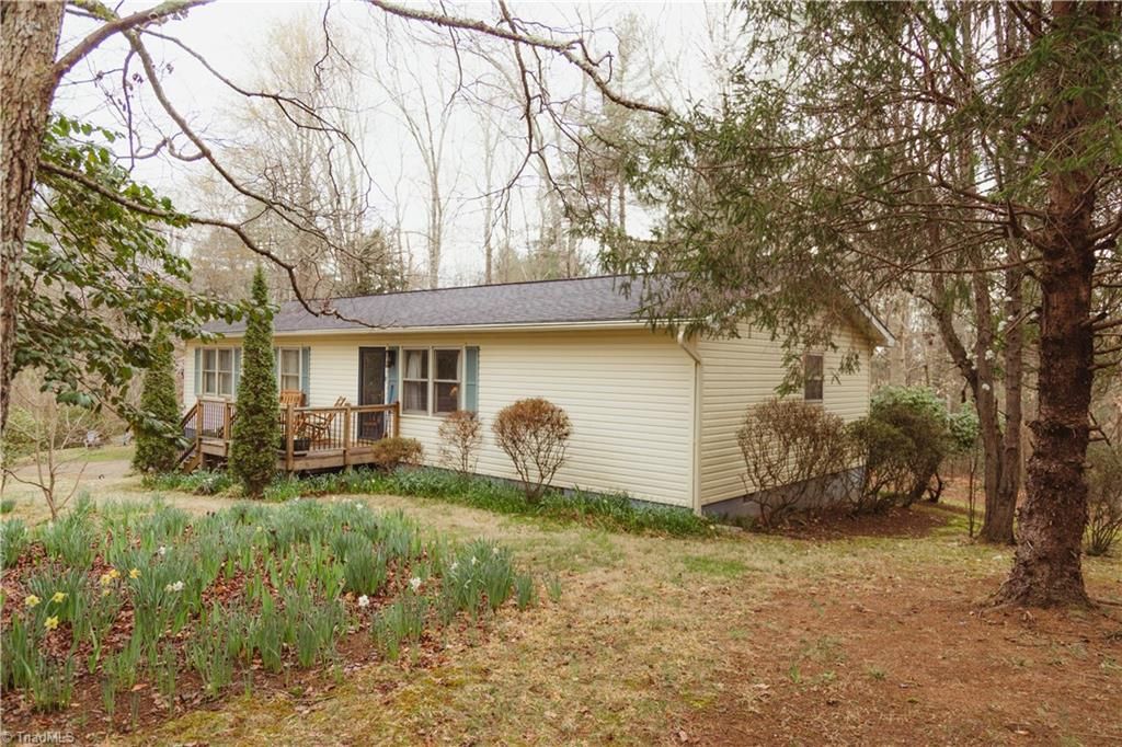 Photo of 622 Moravian Mill Road, Moravian Falls, NC 28654 (MLS # 1212287)