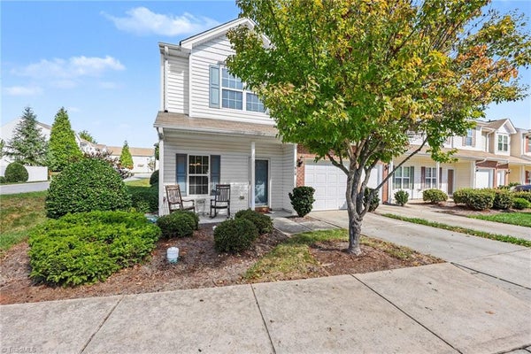 910 CENTRAL PARK AVE, GREENSBORO, NC 27407 - Image ab0e097ae40b104636ff2be95ab15b49/57690191