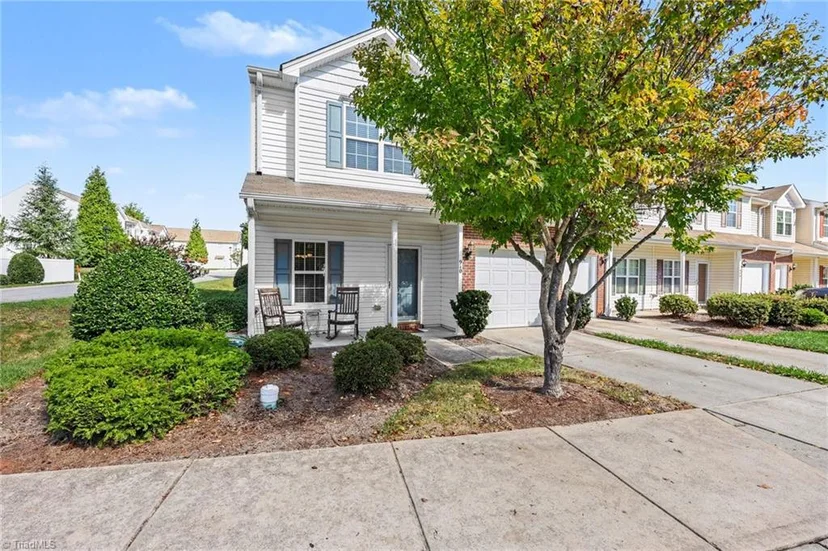 910 Central Park Avenue, photo 1 of 29