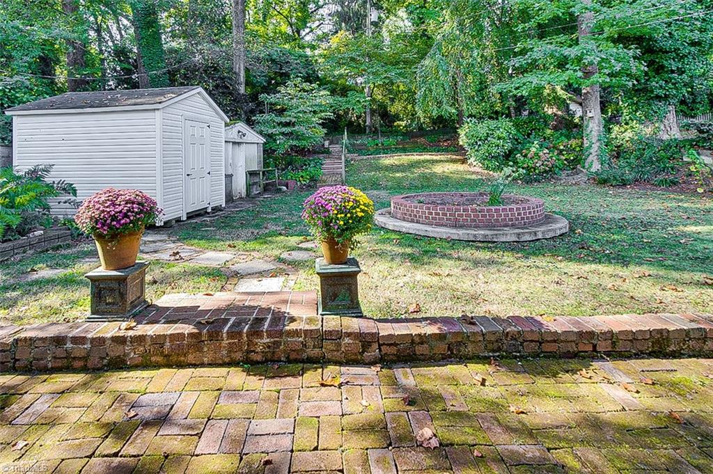 Greensboro, North Carolina 27403, United States, 2 Bedrooms Bedrooms, ,1 BathroomBathrooms,Residential,Active,217837