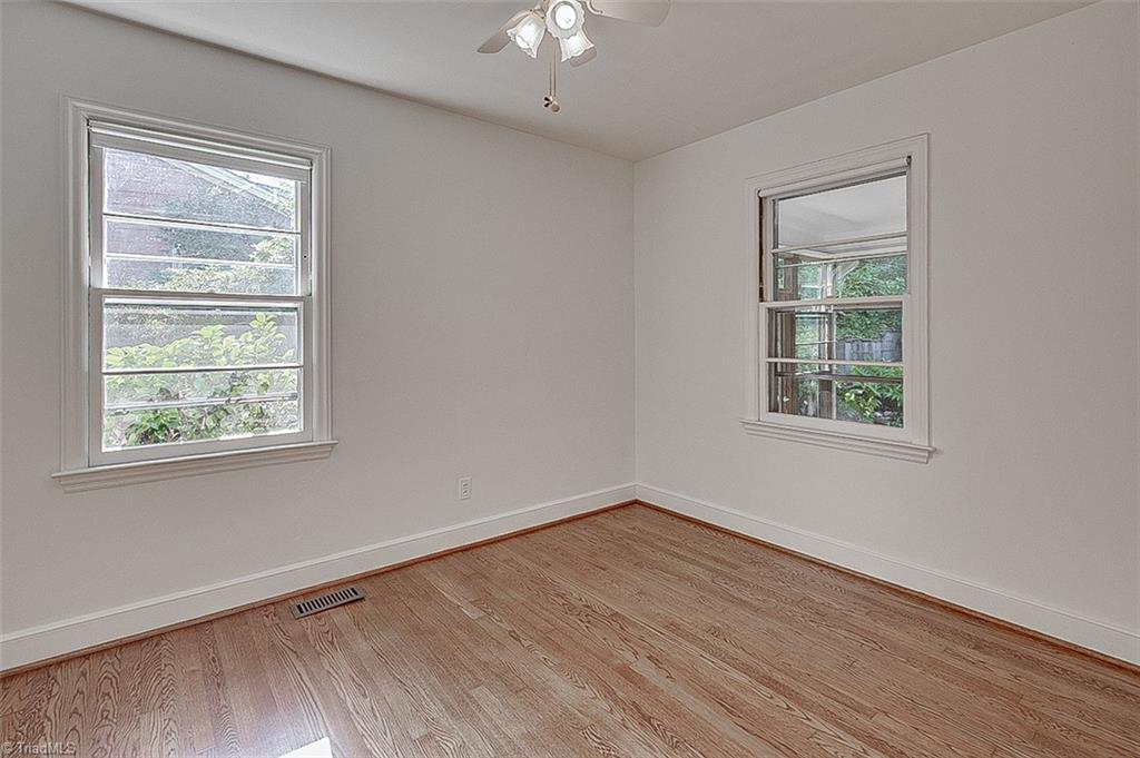 Greensboro, North Carolina 27403, United States, 2 Bedrooms Bedrooms, ,1 BathroomBathrooms,Residential,Active,217837