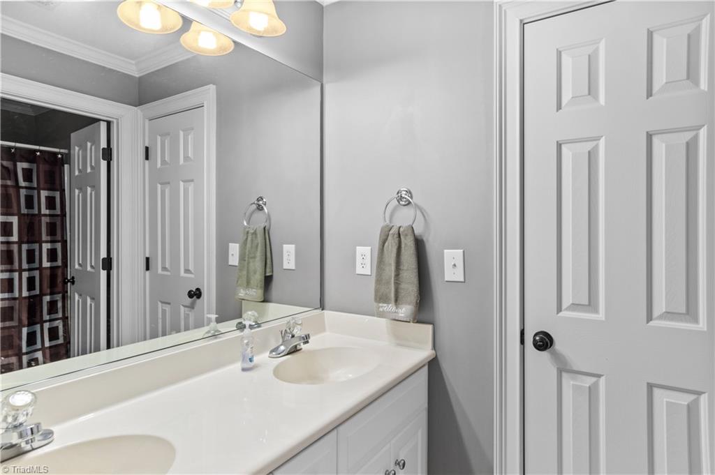 3605 N Lakeshore Drive, Clemmons, North Carolina image 28