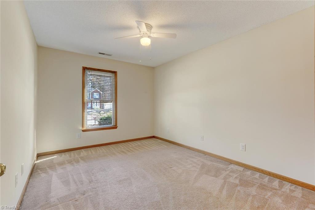 2000 Stratford Place, Reidsville, North Carolina image 23