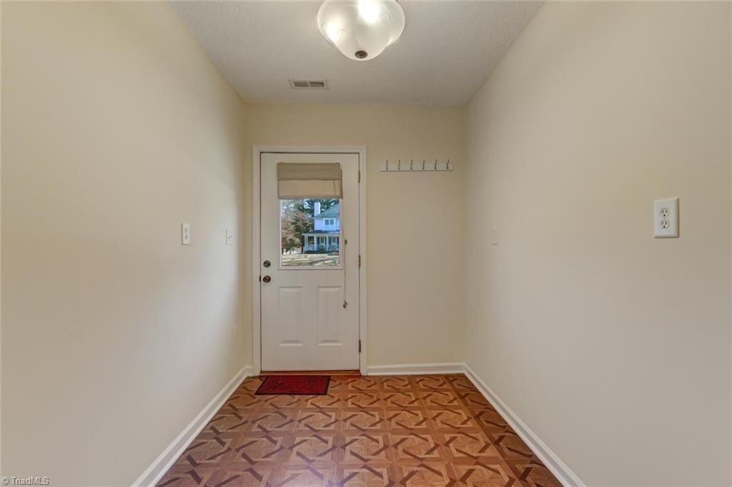 2000 Stratford Place, Reidsville, North Carolina image 17