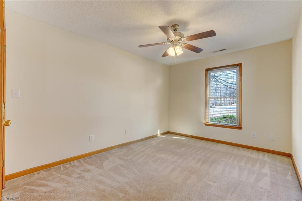 2000 Stratford Place, Reidsville, North Carolina image 24