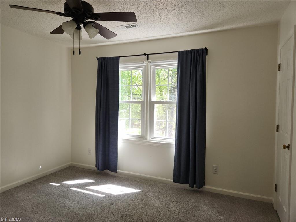 4901 Chimney Springs Drive, Greensboro, North Carolina image 23