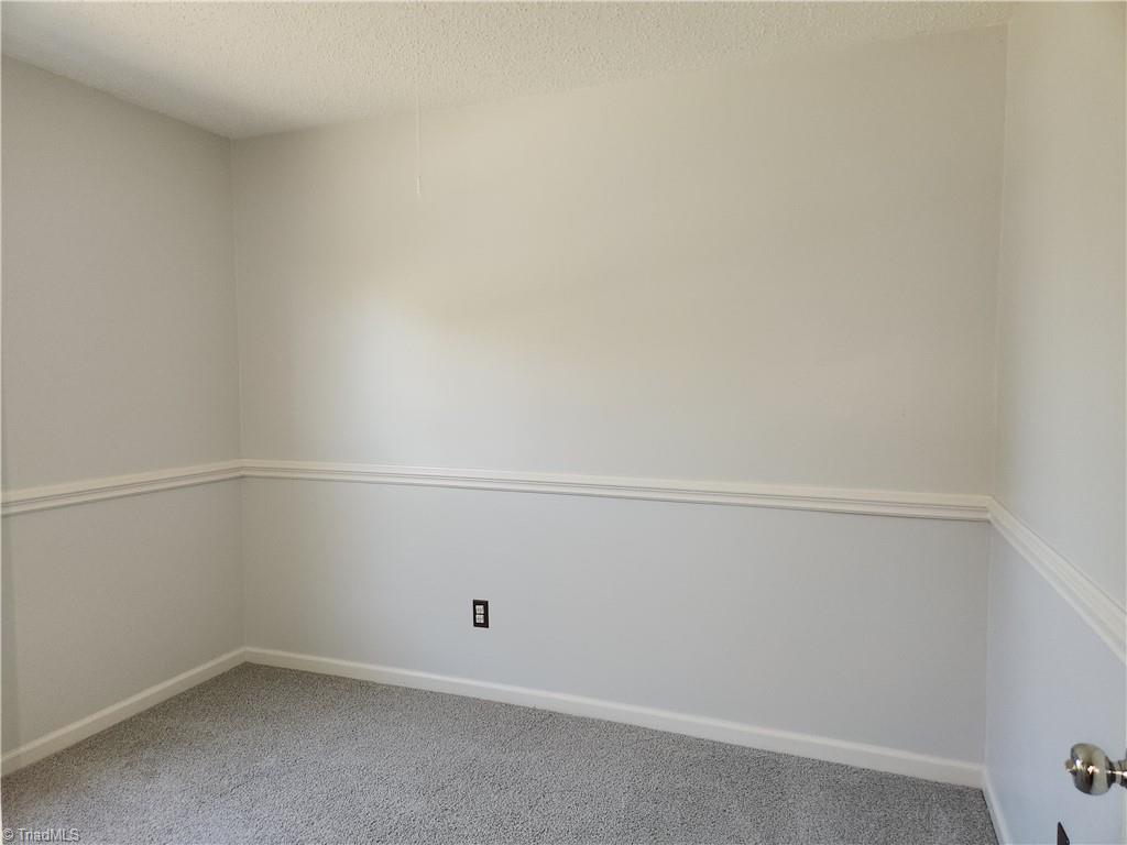 4901 Chimney Springs Drive, Greensboro, North Carolina image 25