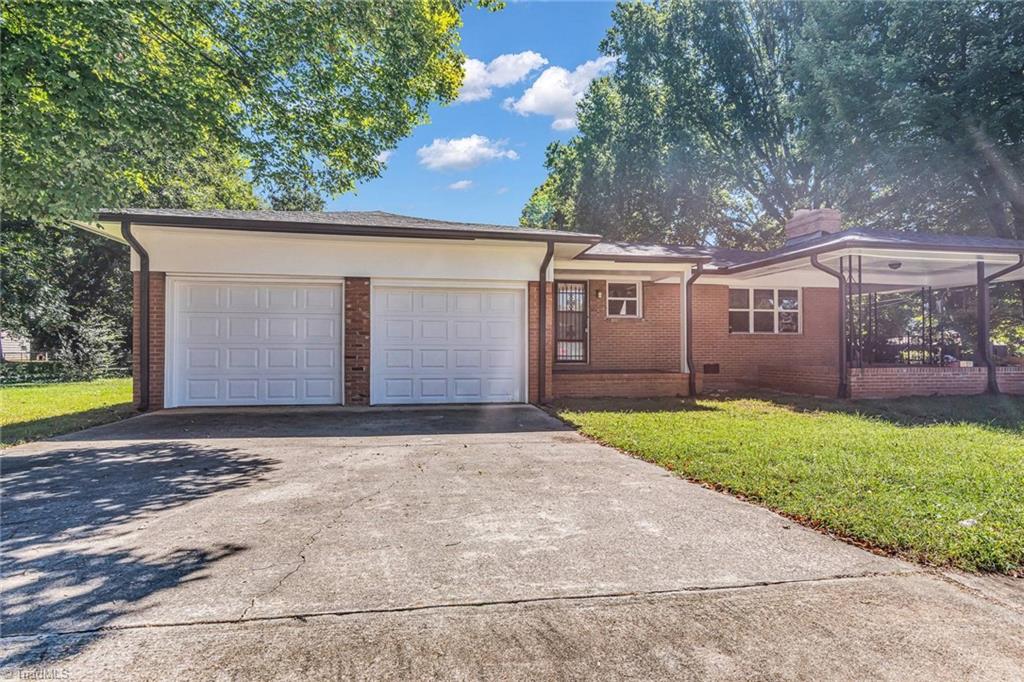 Photo of 402 E Horah Street, Salisbury, NC 28144 (MLS # 1237575)