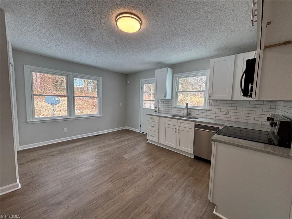 Photo of 4185 Morningside Drive, Winston-Salem, NC 27106 (MLS # 1207904)