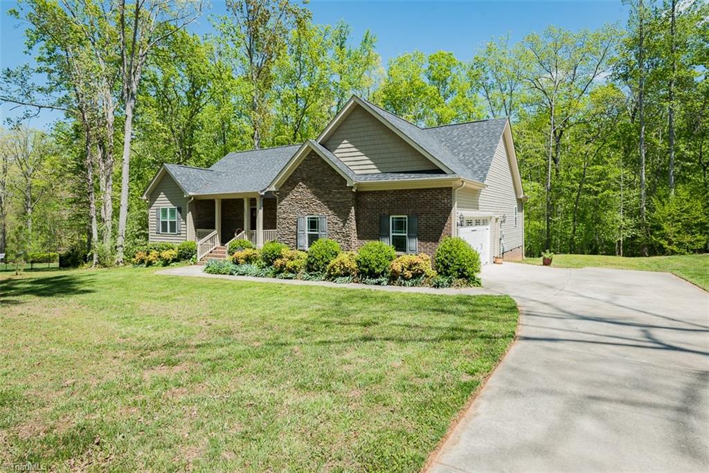 4057 Mackenzie Drive, Haw River, North Carolina image 1
