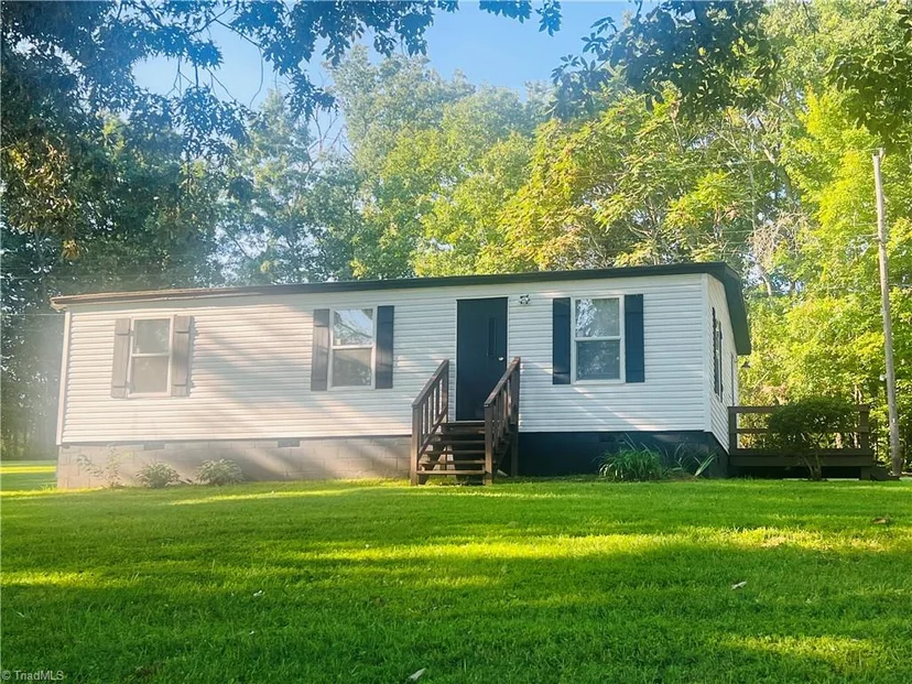 134 Stout Lane, photo 1 of 19