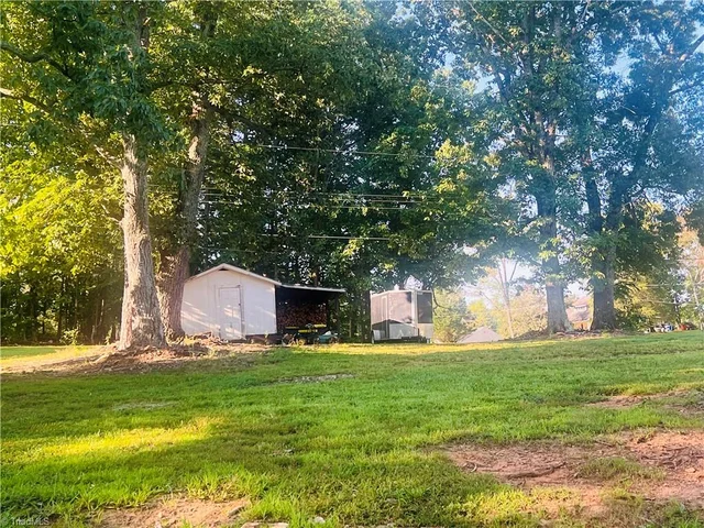 134 Stout Lane, photo 4 of 19