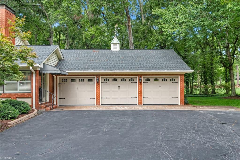 Photo of 3036 N Fairway Drive, Burlington, NC 27215 (MLS # 1230888)