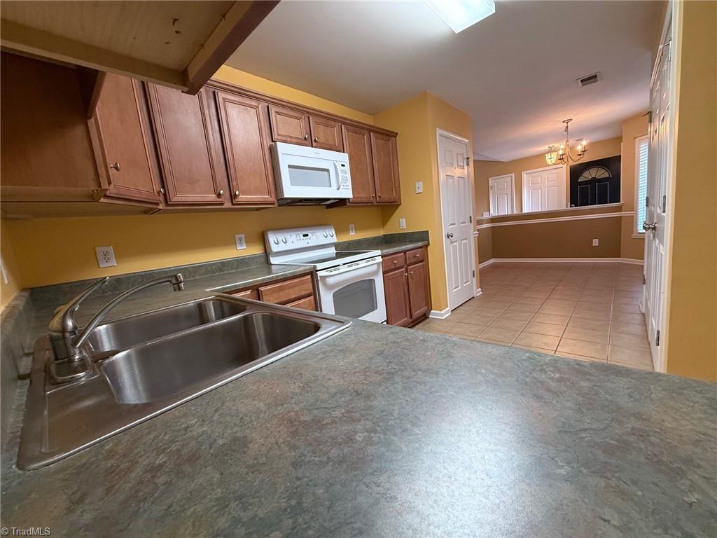 5628 Roundup Circle, Greensboro, North Carolina image 24