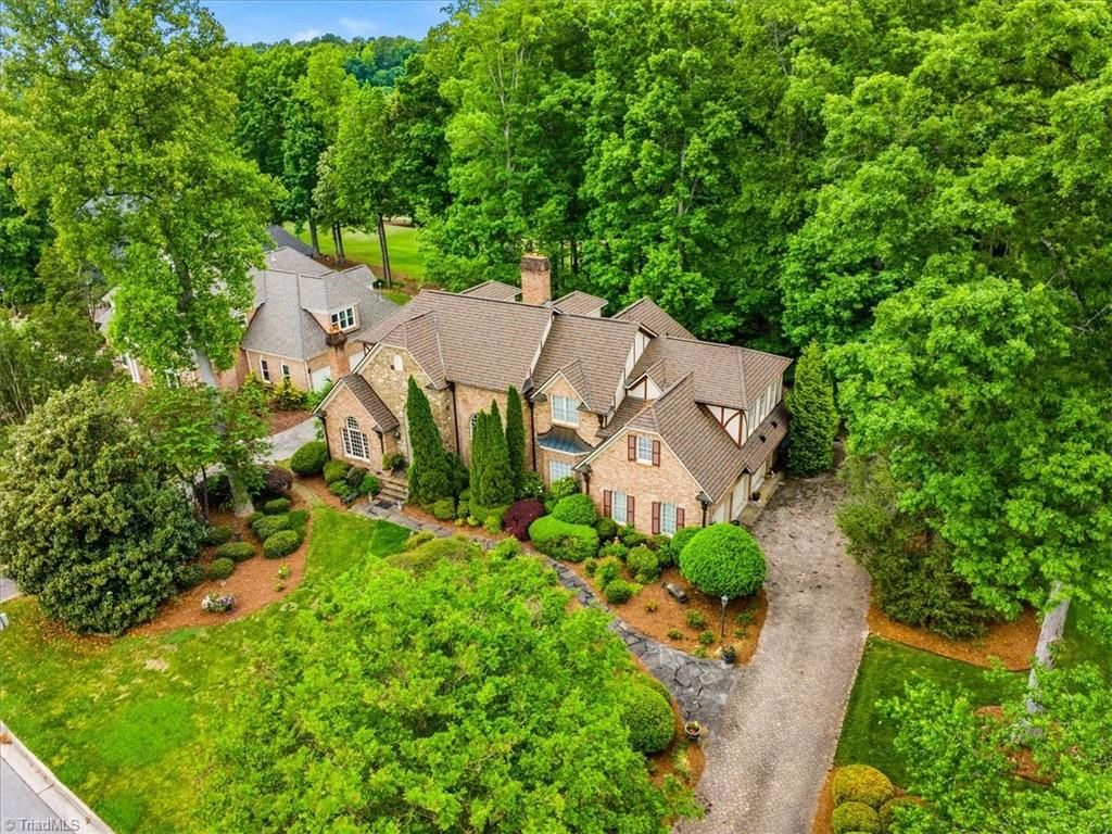 Photo of 3904 Dover Park Road, Greensboro, NC 27407 (MLS # 1219108)