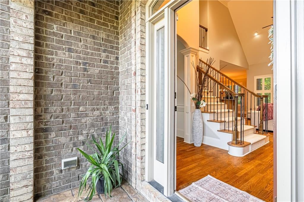 6304 Autumn Crest Court
