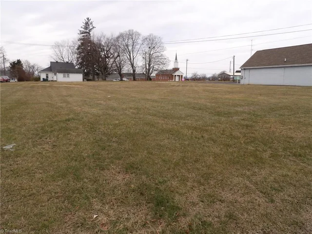 308 Main Street Unit Tract 2 land only, photo 2 of 3