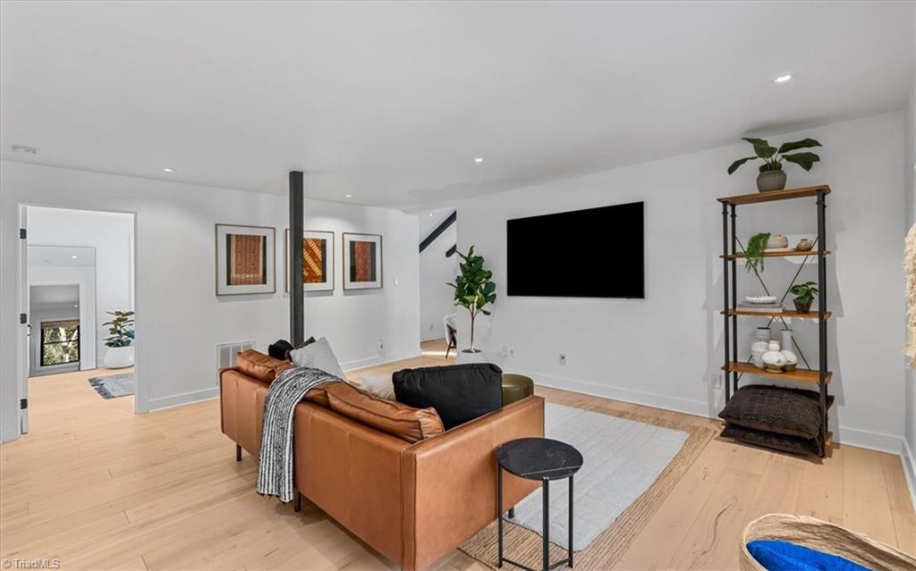 601 Willoughby Boulevard