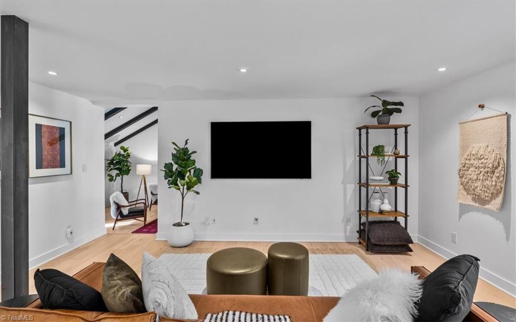 601 Willoughby Boulevard