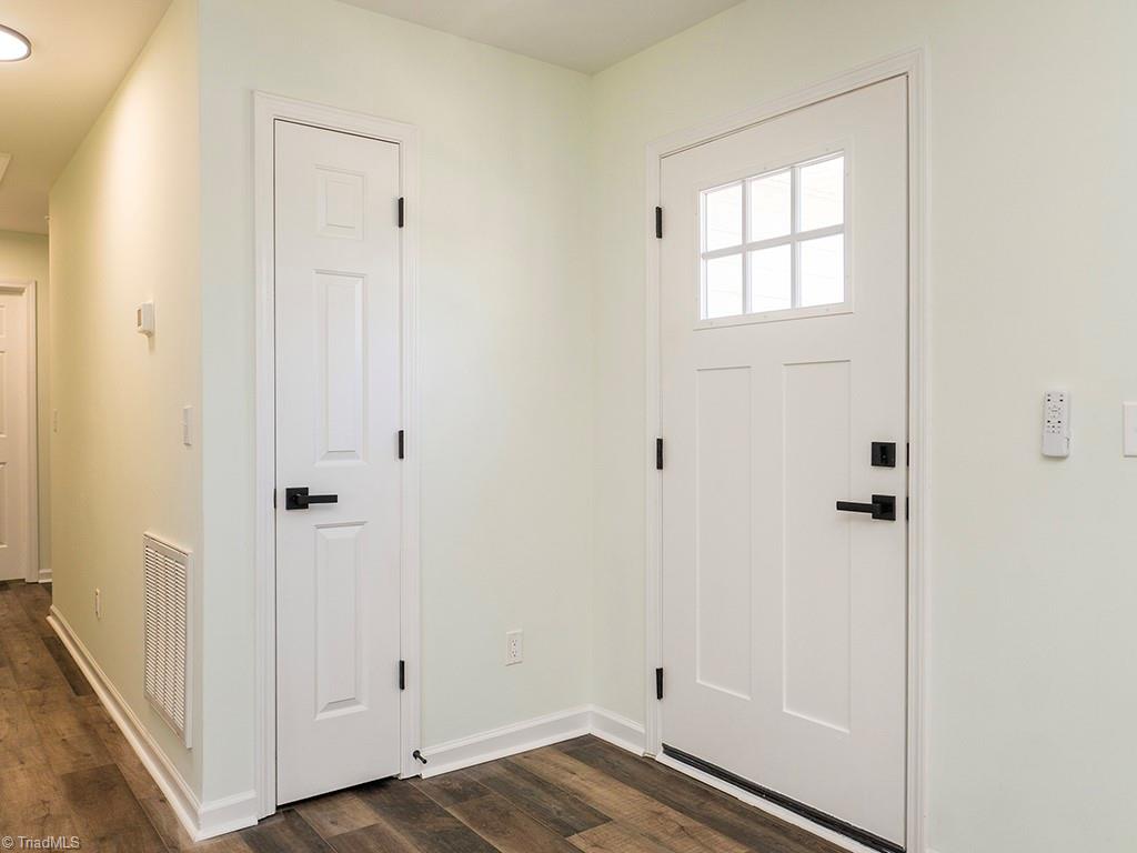 331 N Logan Street, Burlington, North Carolina image 3