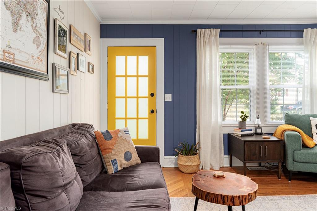 1607 Melody Lane
