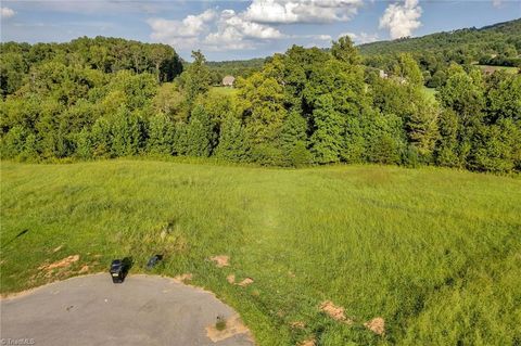 Vacant Land For Sale - LOT 4 Town N Country Drive<br/> Wilkesboro, NC 28697