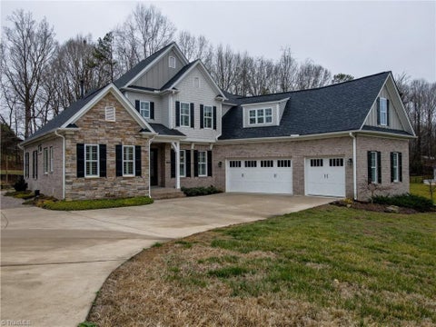 Homes For Sale - 1964 Woodstock Road<br/> Clemmons, NC 27012