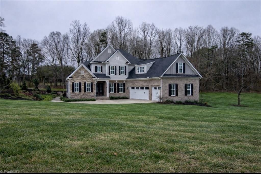 Photo of 1964 Woodstock Road, Clemmons, NC 27012 (MLS # 1211343)