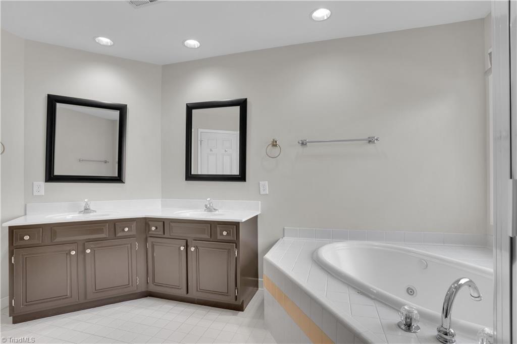 4507 Brandt Ridge Drive, Greensboro, North Carolina image 25