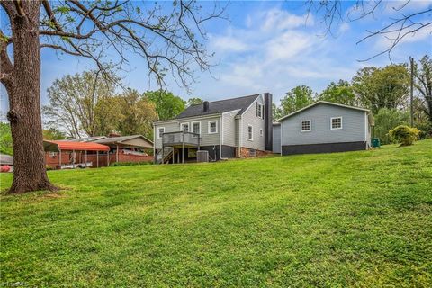 Single Family Residence in Jonesville NC 104 Arlington Avenue 31.jpg