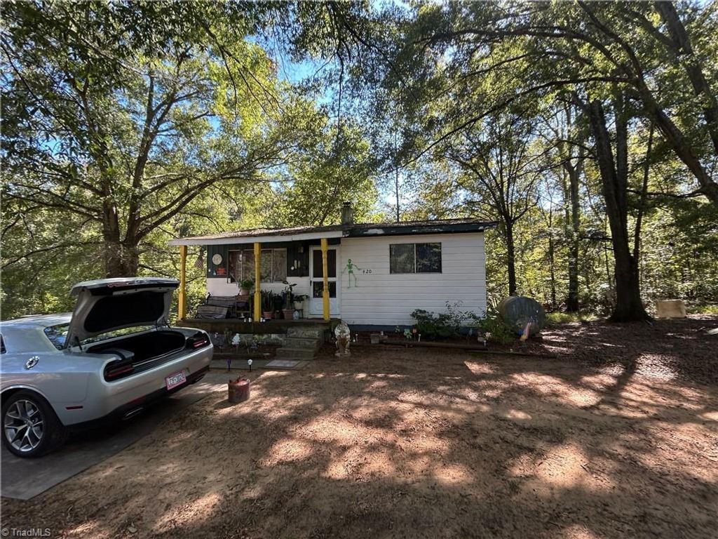 Photo of 420 Manuel Road, Mayodan, NC 27027 (MLS # 1204215)