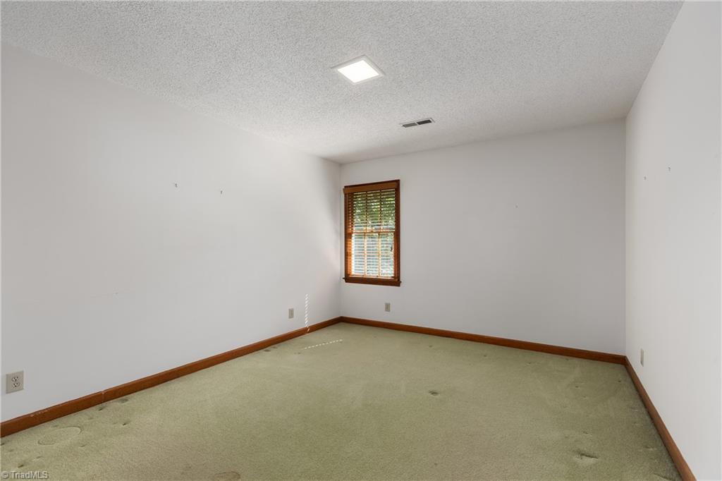 101 Byrnwood Drive, Jamestown, North Carolina image 39