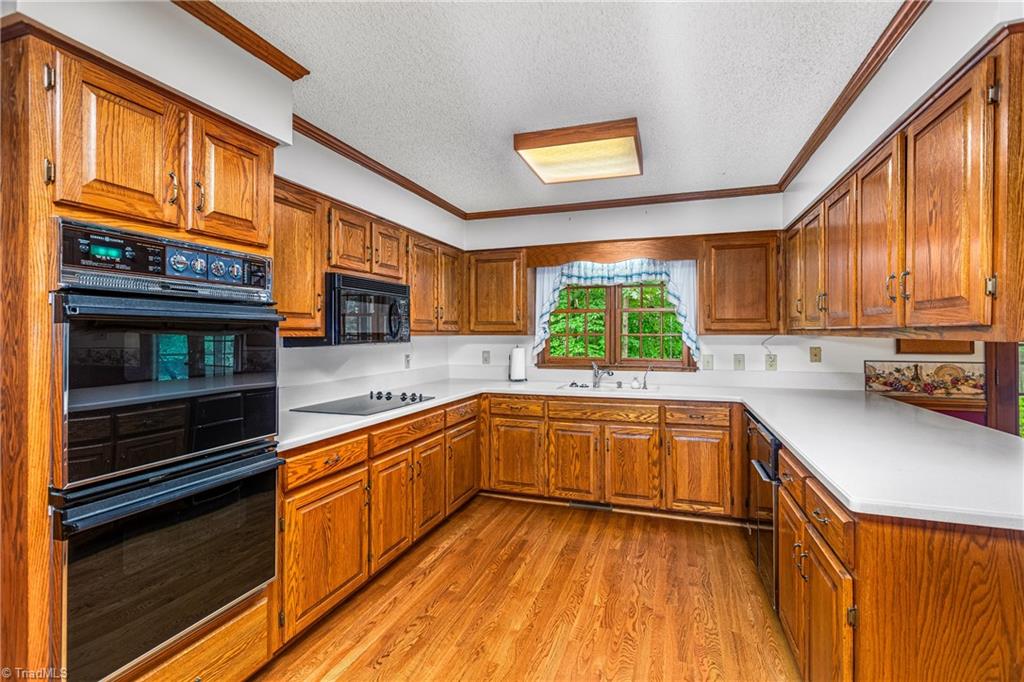 101 Byrnwood Drive, Jamestown, North Carolina image 4