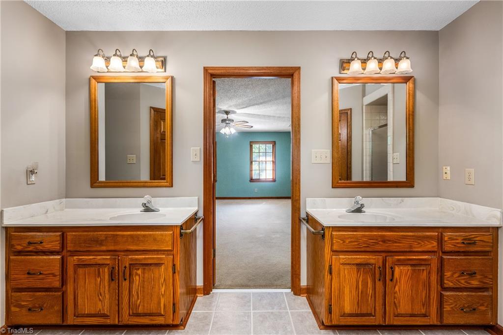 101 Byrnwood Drive, Jamestown, North Carolina image 31