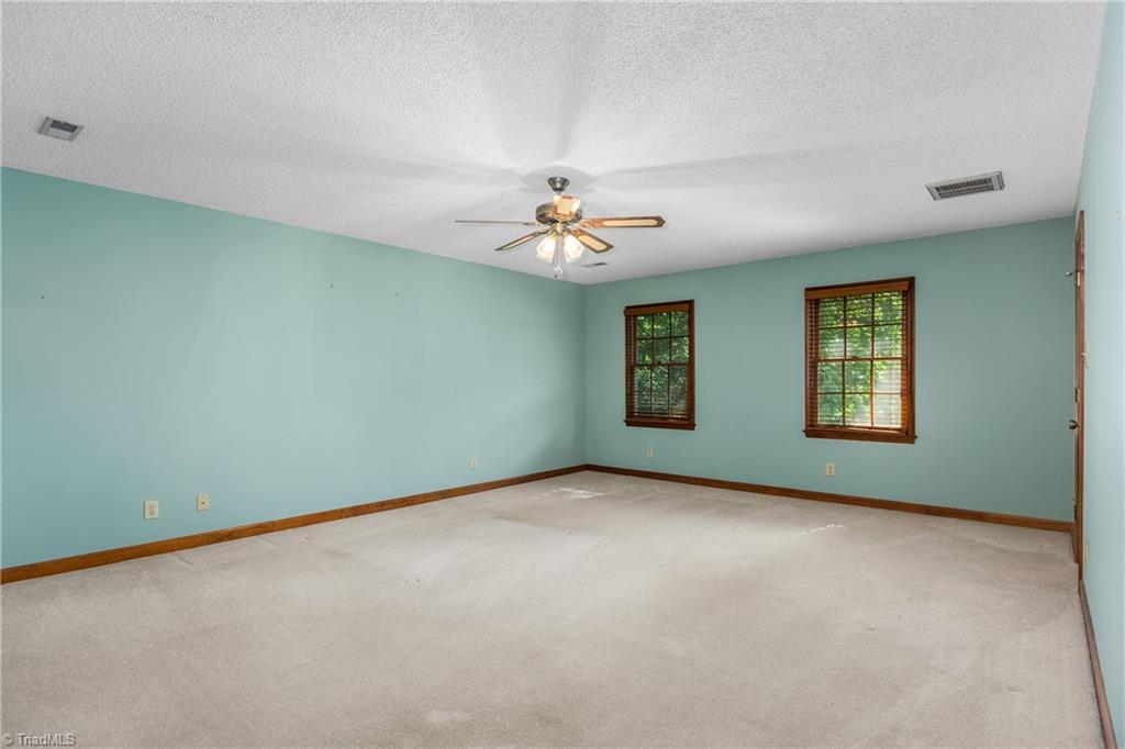 101 Byrnwood Drive, Jamestown, North Carolina image 28