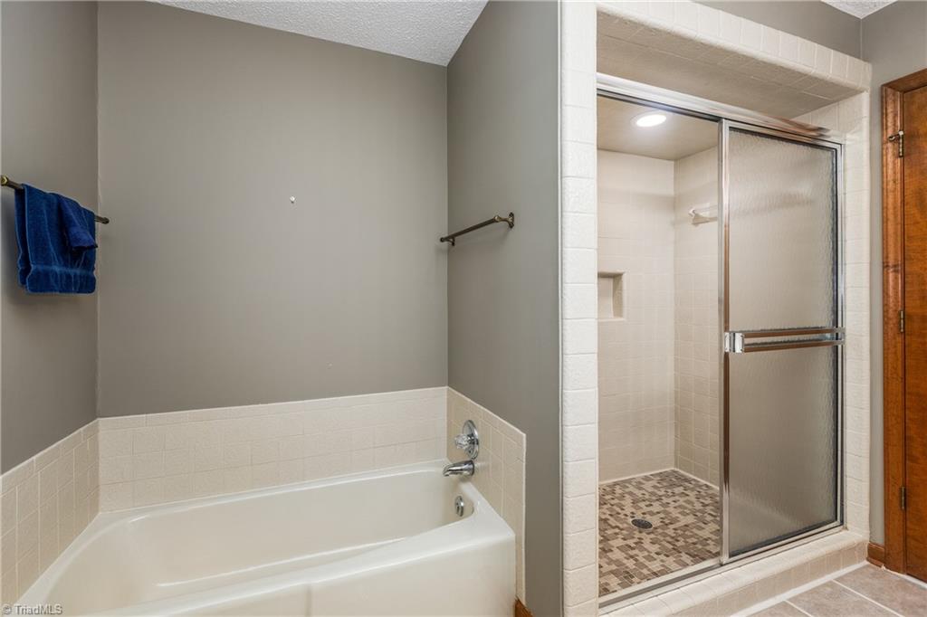 101 Byrnwood Drive, Jamestown, North Carolina image 42