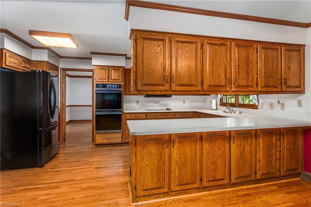 101 Byrnwood Drive, Jamestown, North Carolina image 2
