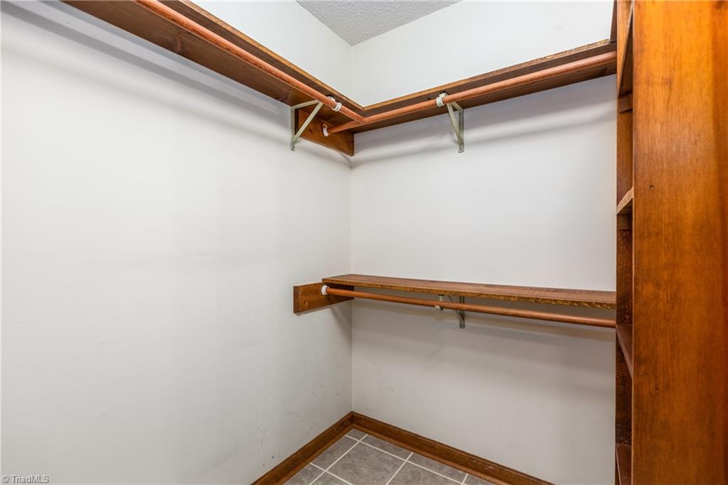 101 Byrnwood Drive, Jamestown, North Carolina image 36