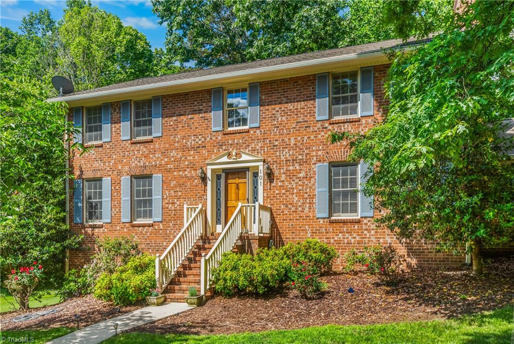 101 Byrnwood Drive, Jamestown, North Carolina image 1