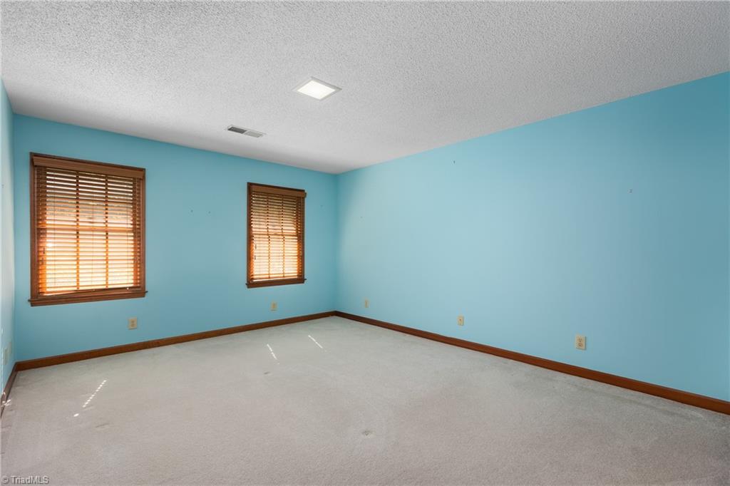 101 Byrnwood Drive, Jamestown, North Carolina image 40