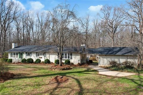 Homes For Sale - 177 Joe Cobb Road<br/> Caswell County, Ruffin, NC 27326